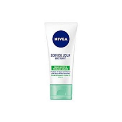 کرم روز آبرسان نیوآ با SPF15 حاوی عصاره آلوئه ورا مناسب پوست مختلط